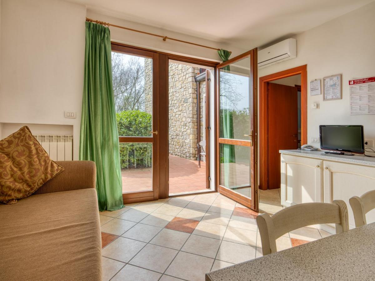 Golf Residenza Aparthotel Пескиера дел Гарда Екстериор снимка