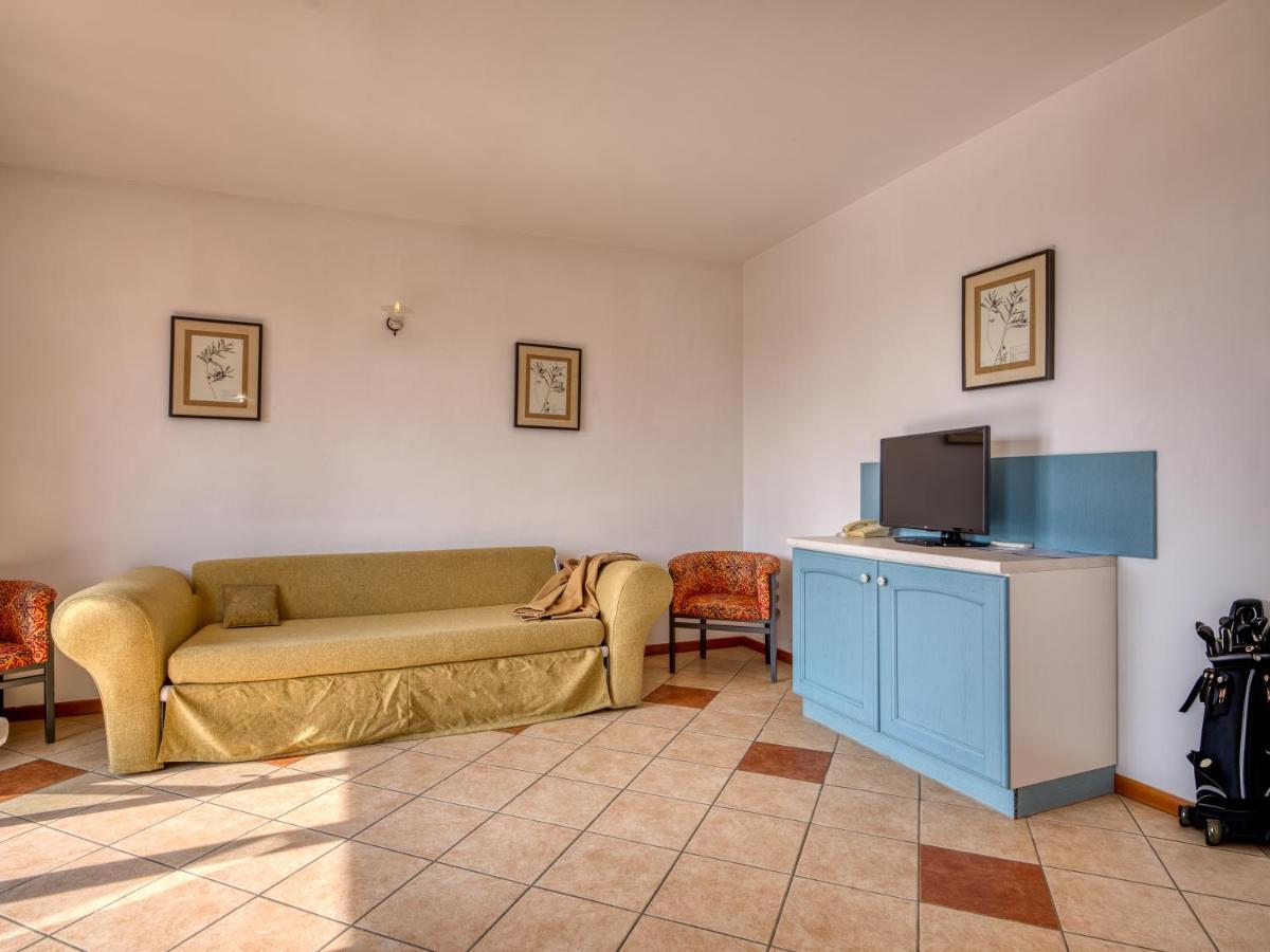 Golf Residenza Aparthotel Пескиера дел Гарда Стая снимка